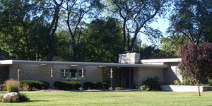 Lester Kaufman House